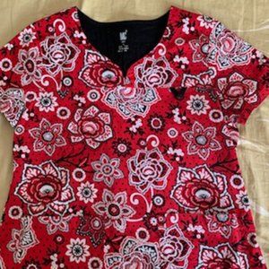 Med Couture 2 Scrub Top, Red Print, Size Large